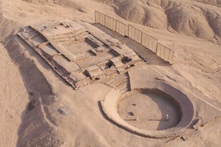 ペルーで3500年前の古代都市の遺跡を調査、南米最古の文明と繋がりか？