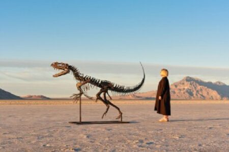 貴重な恐竜化石、わずか6分間の競りで47億円に。“幽霊化”回避なるか