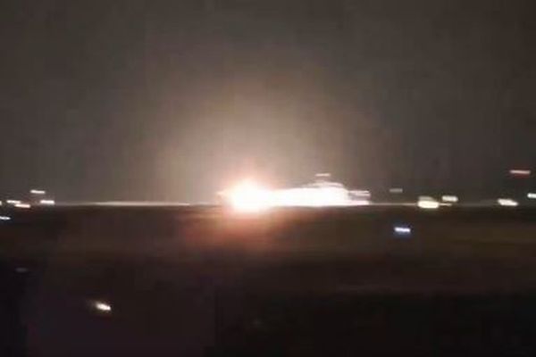 マレーシア軍の戦闘機「F/A-18Dホーネット」が、離陸直後に爆発【動画】