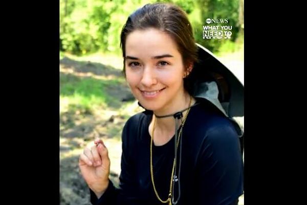 婚約指輪の宝石を探していた女性、2.3カラットのダイヤを発見