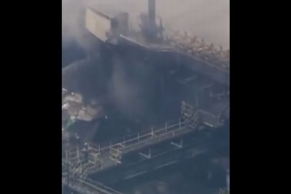 USスチールの工場で爆発、2人が死亡、10人が負傷