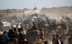 ガザ地区でイスラエル軍の攻撃により92人が死亡、6人が餓死
