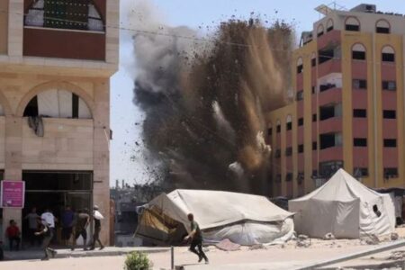 イスラエル軍、ガザ市制圧を開始、激しい空爆で81人のパレスチナ人が死亡