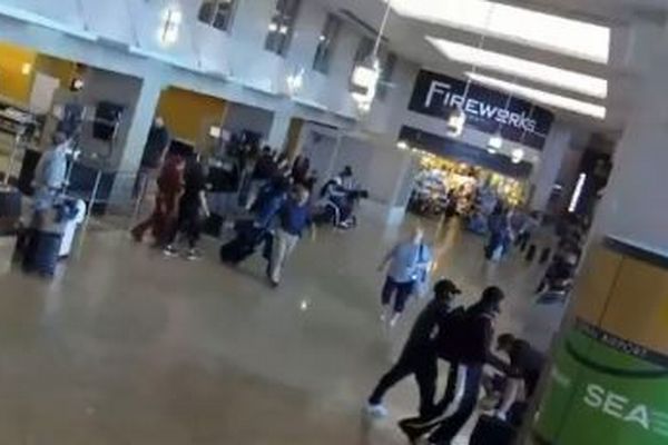 金メダリストの女子アスリート、彼氏に暴力をふるったとして逮捕【動画】