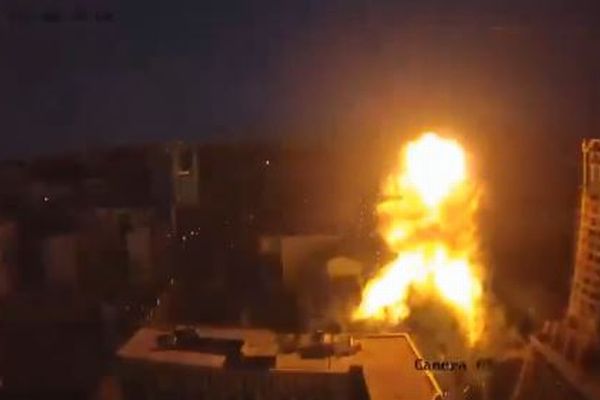 ロシア軍がウクライナの首都に大規模空爆、4人の子供を含む21人が死亡