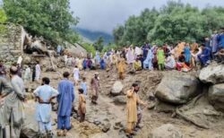 パキスタン北部の豪雨、2日間で少なくとも321人が死亡
