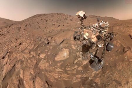 火星の岩石に有機物の痕跡か？古代の微生物である可能性：NASA