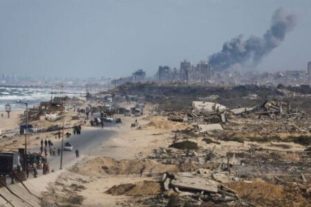 イスラエル軍がガザ地区に激しい攻撃、91人のパレスチナ人が死亡