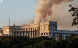 ロシア軍がウクライナ全土へ最大規模の攻撃、政府庁舎の建物も被弾