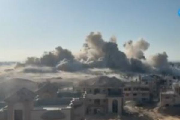 イスラエル軍がガザ市へ大規模攻撃、市の40%を制圧か?