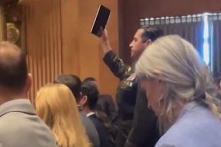 米外交委員会で元陸軍将校らが抗議の声、ガザ地区でのジェノサイドを非難