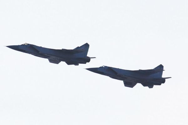 ロシア軍の「MiG-31」3機が、エストニアに領空侵犯