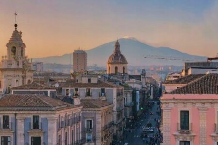 イタリアにあるエトナ山、科学者が噴火を予測する新たな方法を発見