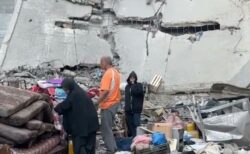 イスラエル軍、停戦復帰後もガザ地区を空爆、「ハマス」は人質の遺体を返還