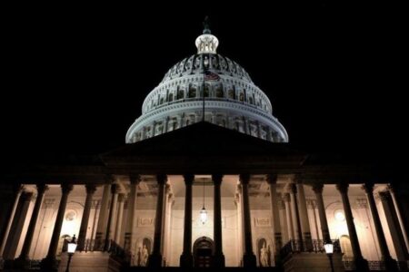 米政府機関の閉鎖、世論調査で多くがトランプ大統領に責任ありと回答