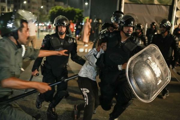 モロッコで激しい反政府デモ、汚職と公共支出への抗議で3人が死亡