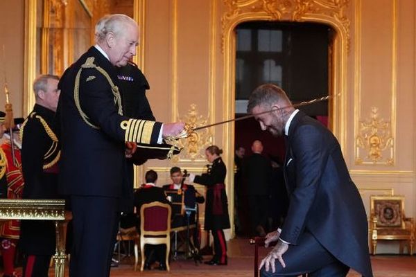 英国王が、デビッド・ベッカム氏に「ナイト」の称号を授与