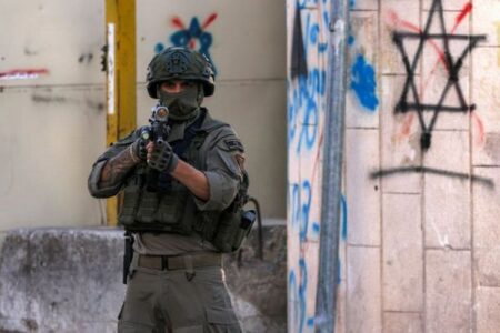 イスラエルの政策により、ヨルダン川西岸地区で3万人以上が家を追われる