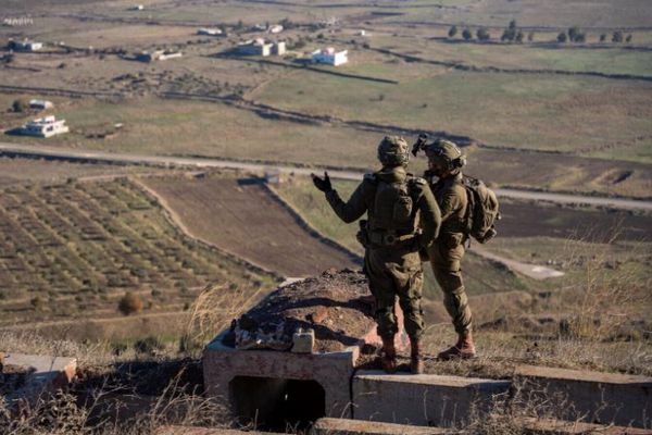 イスラエル軍がシリア南部へ攻撃、地上侵攻と空爆により13人が死亡