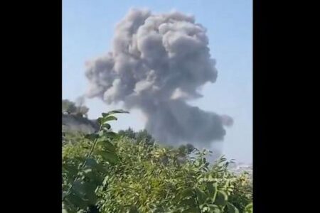 イスラエル軍がレバノン南部を大規模空爆、複数の町を攻撃