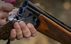 男性がショットガンで背中を撃たれ負傷、原因は愛犬だった