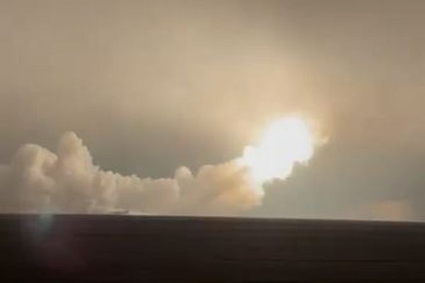 ウクライナ軍の自国製ミサイル「フラミンゴ」か?新たな映像を公開