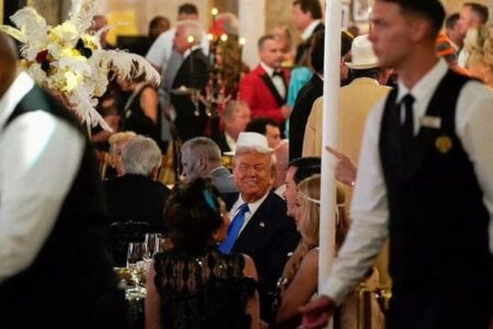 トランプ氏が豪華なパーティーを開催、食料支援が停止される中で批判を浴びる