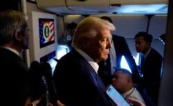 トランプ大統領の支持率は37％、過去最低水準に落ち込む