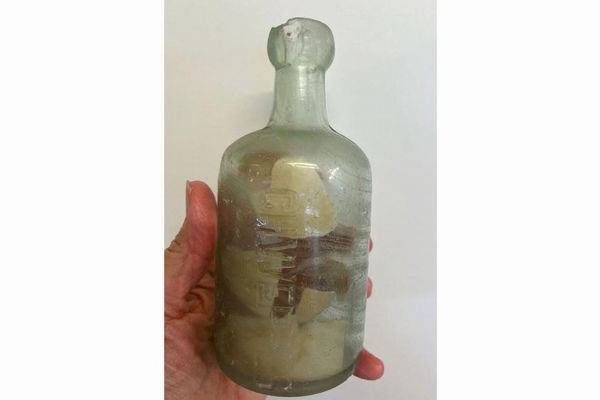 第一次世界大戦中に書かれた手紙、ボトルに入った状態で発見【オーストラリア】