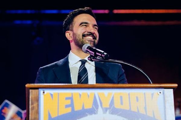 NY市長選、インド系・イスラム教徒のゾーラン・マムダニ氏が圧勝