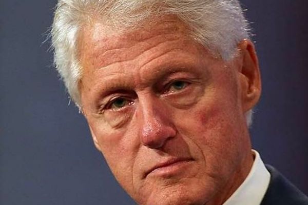 トランプ氏、クリントン元大統領らとエプスタインとの関係を調査するよう要請