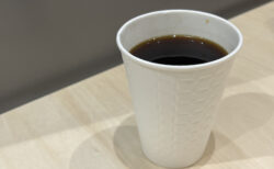 フランス文化省の職員、採用面接で女性200人以上の飲み物に利尿剤を入れ、オシッコさせる