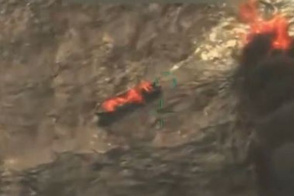 米軍が船舶を2回攻撃し、負傷者を殺害、国際法に違反した可能性