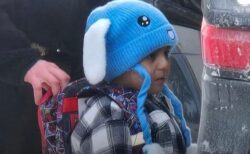 ミネソタ州でICEが5歳の少年を拘束、難民申請中の父親も逮捕