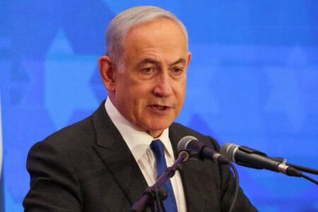 イスラエルの首相、トランプ氏にイランへの攻撃を延期するよう要請