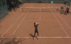 プロの女子テニス選手、3ポイントしか取れずに敗退