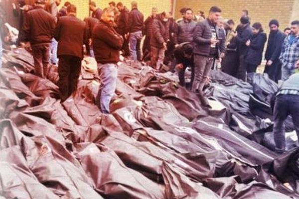 イランで抗議デモにより2000人が死亡か、トランプ氏はデモの継続を訴える