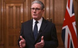 英首相が異例のトランプ批判、アフガン戦争でのNATO軍の発言受け「侮辱的」