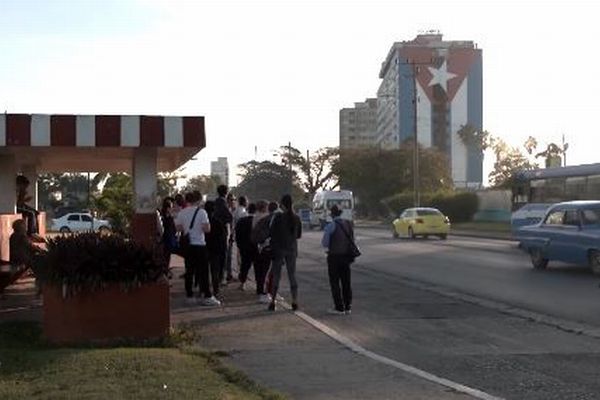 「手遅れになる前に、取引せよ」トランプ大統領がキューバへ警告