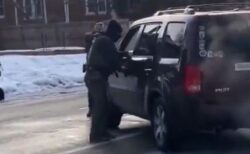 【ミネアポリス射殺事件】NYTが映像を詳細に分析、ICEの職員が車に轢かれた形跡は見当たらず