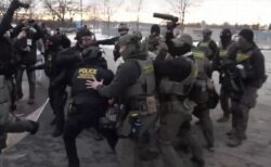 米控訴裁判所、デモ参加者に対するICEの武力行使の制限を一時解除