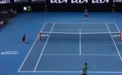 【全豪オープン】ジョコビッチ選手が危険行為、ボールガールのそばに球を打ち込む【動画】