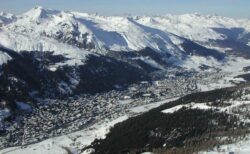 世界経済フォーラムの開催地ダボスで、セックスワーカーの需要が急増