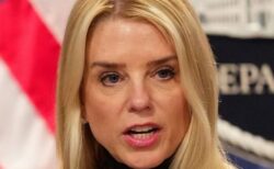 米司法省、全てのエプスタイン・ファイルを公開したと主張、議員らは不十分と批判