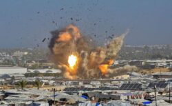 ガザ地区でイスラエル軍が激しい空爆、30人のパレスチナ人を殺害