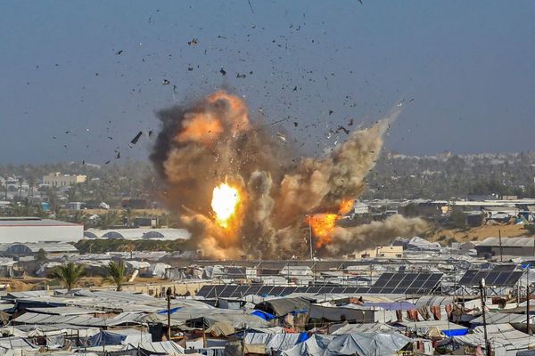 ガザ地区でイスラエル軍が激しい空爆、30人のパレスチナ人を殺害