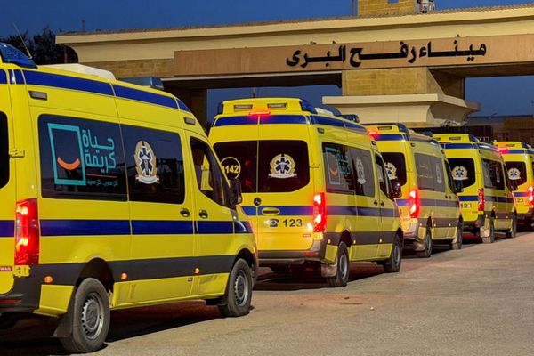 イスラエルがラファ国境検問所を限定的に開放、負傷者や病人がエジプトへ