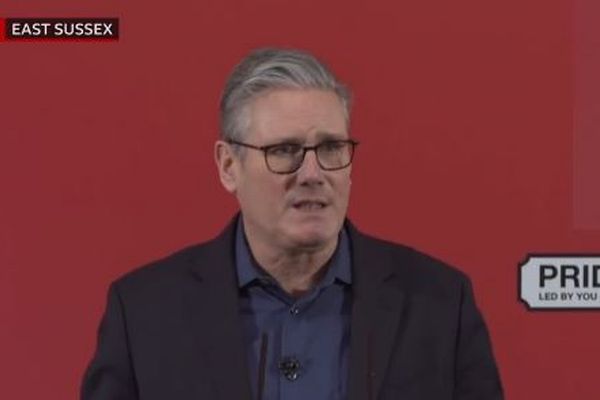 【エプスタイン・ファイル】英首相が謝罪、関係のあった人物を大使に任命