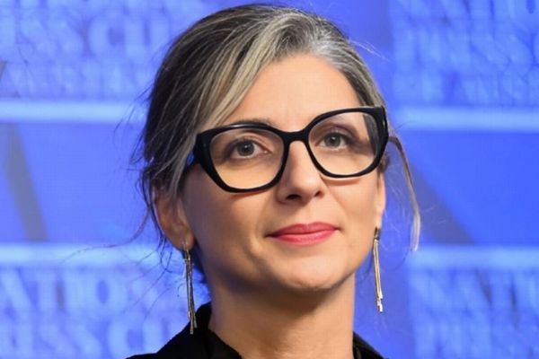 仏独が国連特別報告者の辞任を要求、100人以上の著名なアーティストが擁護