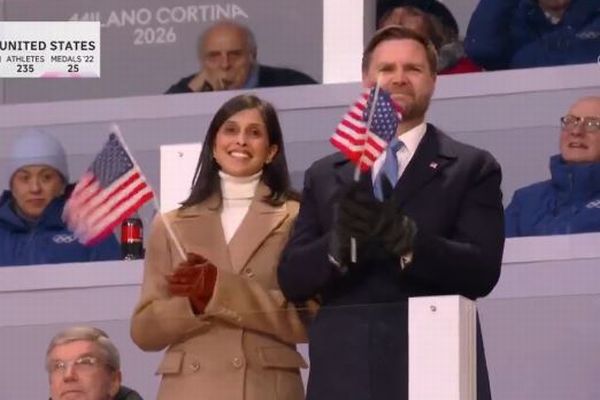 オリンピックの開会式で、バンス米副大統領へ激しいブーイング
